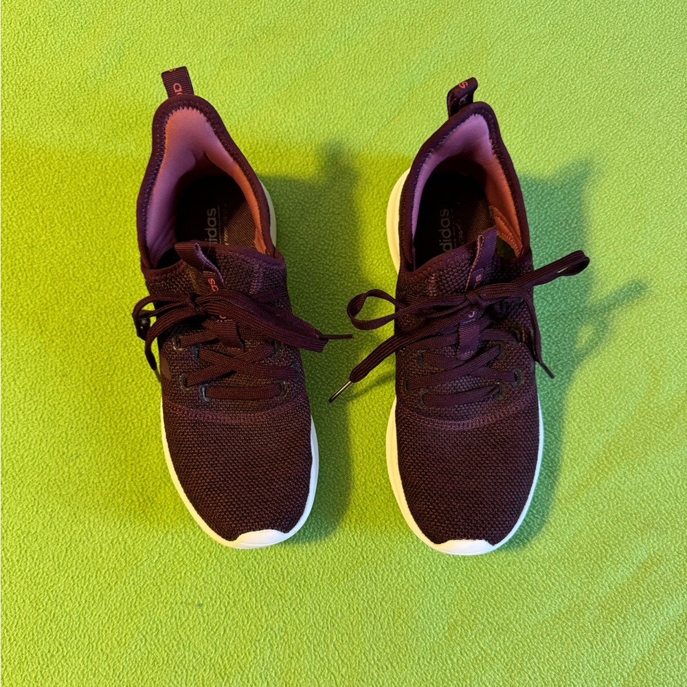 Adidas tennis shoes